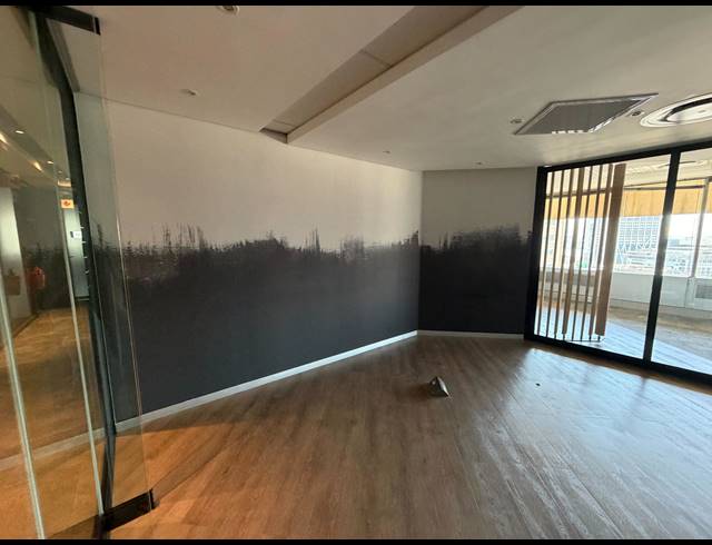 89M² BUILDING TO LET IN CAPE TOWN CITY CENTRE